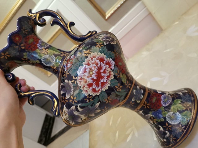 古玩陶瓷花卉紋大瓶拍賣，當前價格3000元