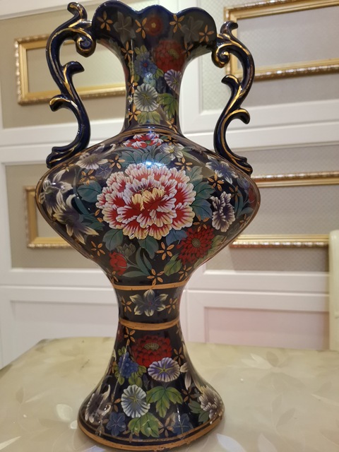 古玩陶瓷花卉紋大瓶拍賣，當前價格3000元