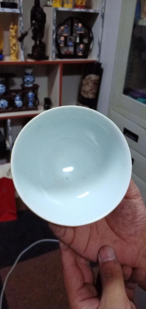 古玩陶瓷《清中期》豆青釉碗拍賣,當前價格680元
