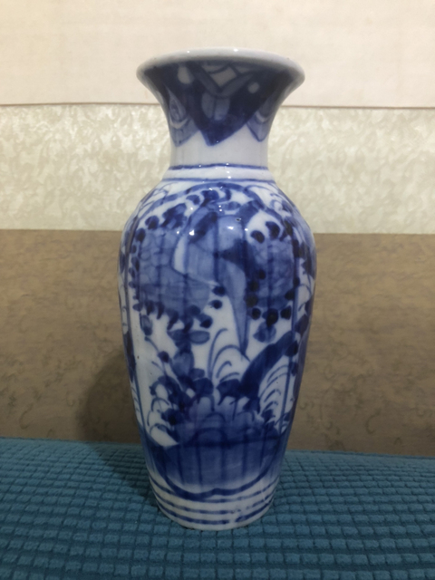 古玩陶瓷青花花卉紋瓜棱瓶拍賣，當前價格980元