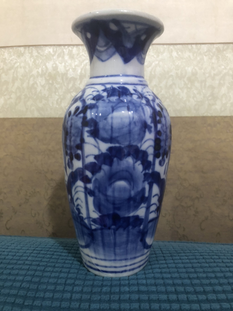 古玩陶瓷青花花卉紋瓜棱瓶拍賣，當前價格980元