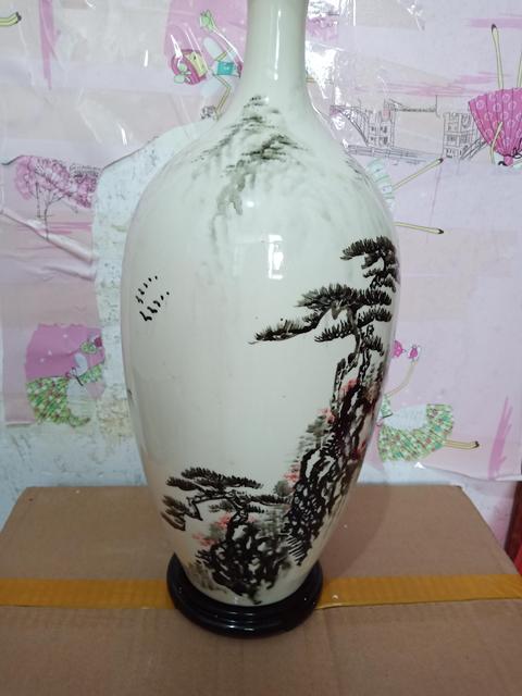 古玩陶瓷山水紋長(zhǎng)頸撇口瓶拍賣，當(dāng)前價(jià)格488元