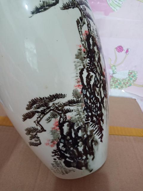 古玩陶瓷山水紋長(zhǎng)頸撇口瓶拍賣，當(dāng)前價(jià)格488元