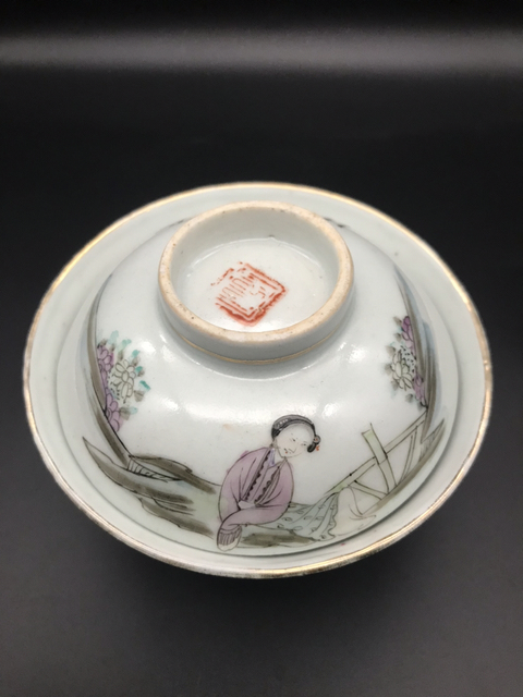 古玩陶瓷三娘教子人物紋粉彩蓋杯拍賣，當(dāng)前價(jià)格1680元