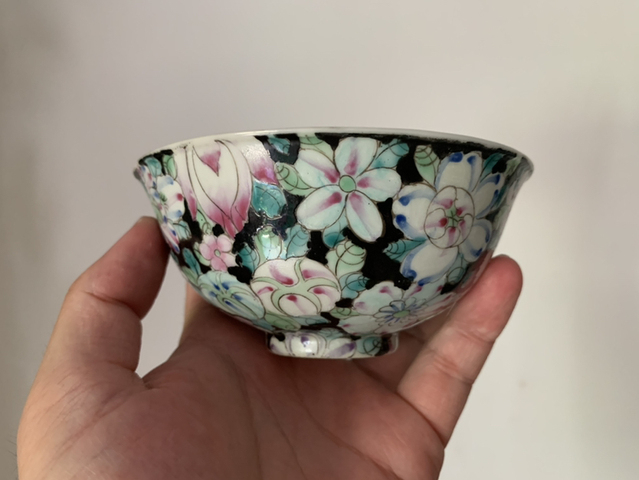 古玩陶瓷民國 墨地粉彩百花不露地碗 一對(duì)拍賣,當(dāng)前價(jià)格268元