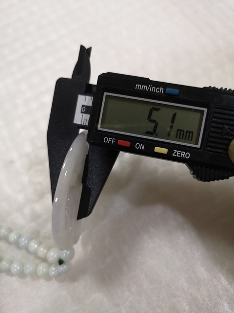 古玩玉器千手觀音圓牌拍賣,當前價格858元