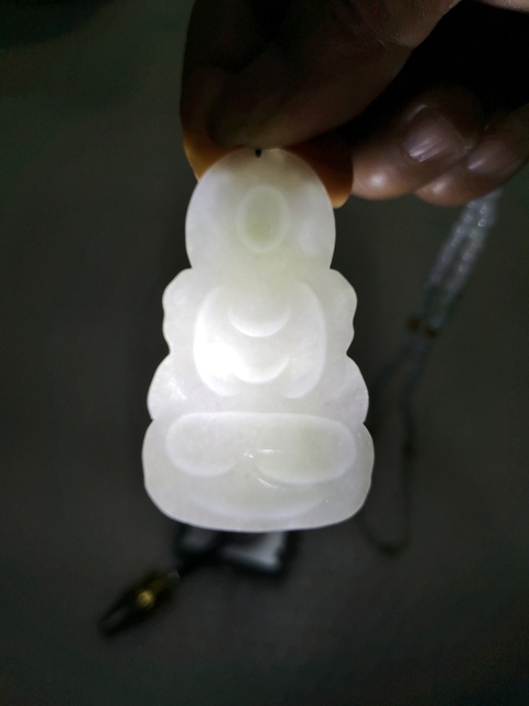 古玩玉器翡翠觀音拍賣,當前價格680元