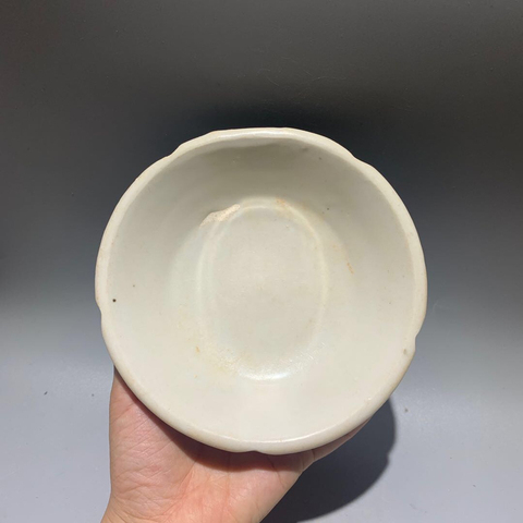 古玩陶瓷白釉花口碗拍賣，當前價格7888元
