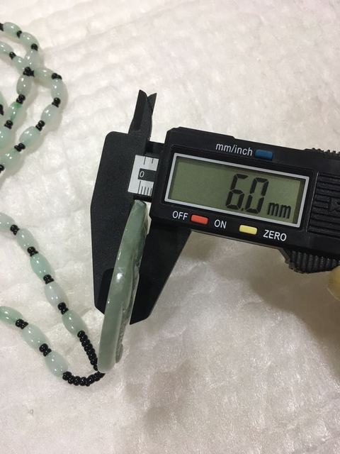 古玩玉器山水牌子拍賣，當前價格680元