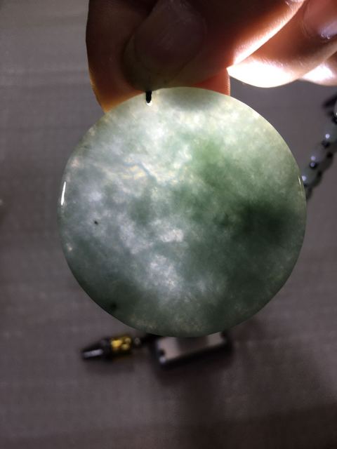 古玩玉器山水牌子拍賣，當前價格680元