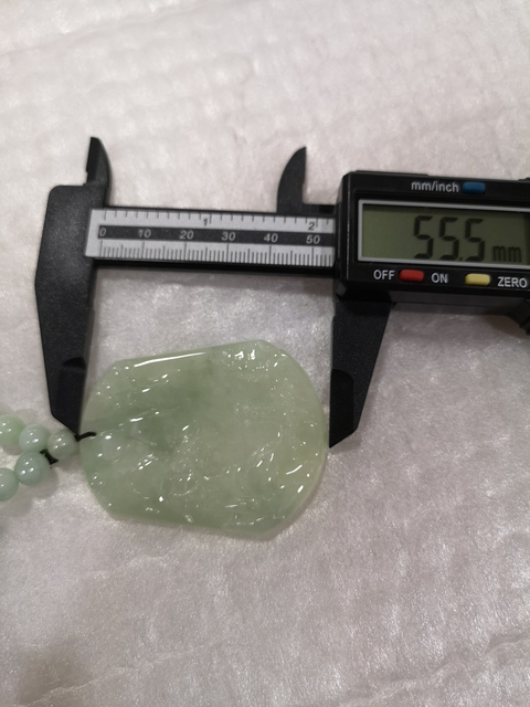 古玩玉器山水牌子拍賣,當前價格680元