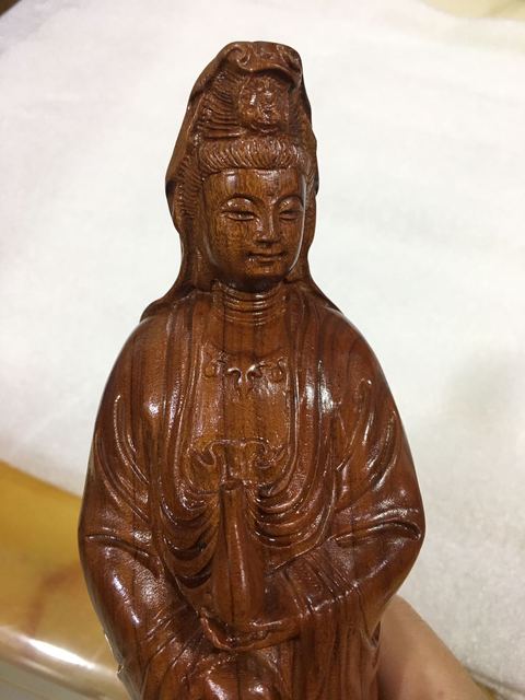 古玩雜項花梨木雕觀音拍賣，當前價格450元