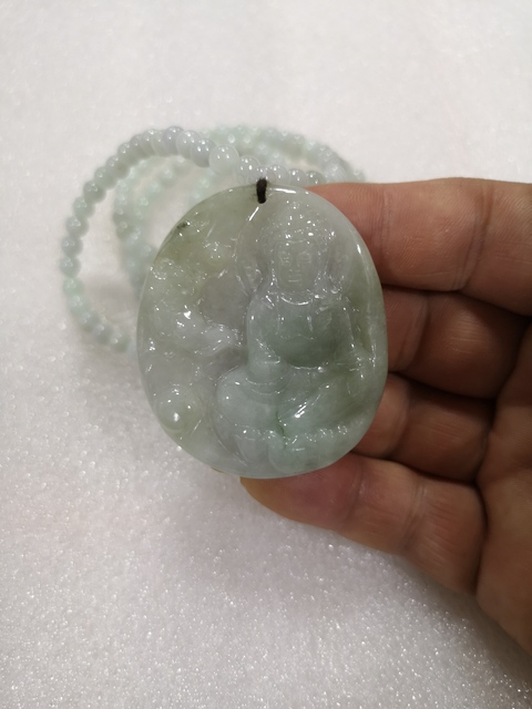 古玩玉器觀音拍賣，當前價格550元