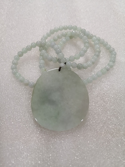 古玩玉器觀音拍賣，當前價格550元