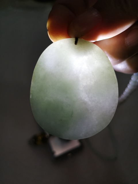 古玩玉器觀音拍賣，當前價格550元