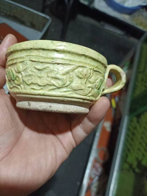 古玩陶瓷明磁州窯模印蓮花紋把杯一對拍賣，當前價格3800元