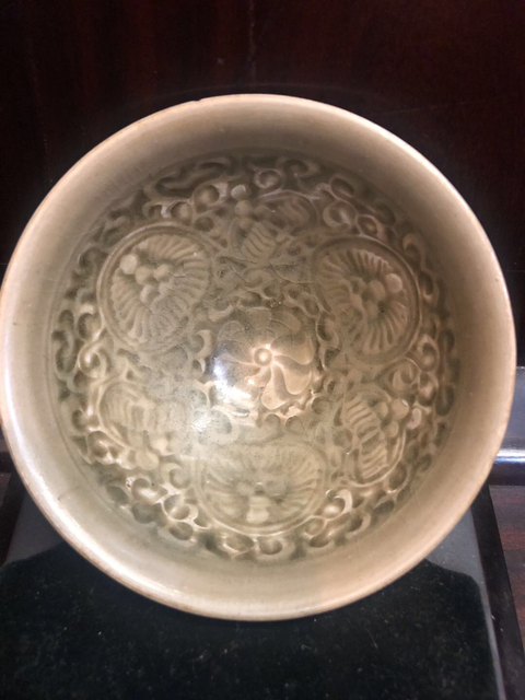 古玩陶瓷青釉印花花卉紋碗拍賣,當前價格16888元