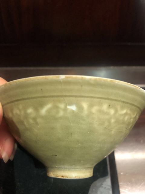 古玩陶瓷青釉印花花卉紋碗拍賣,當前價格16888元