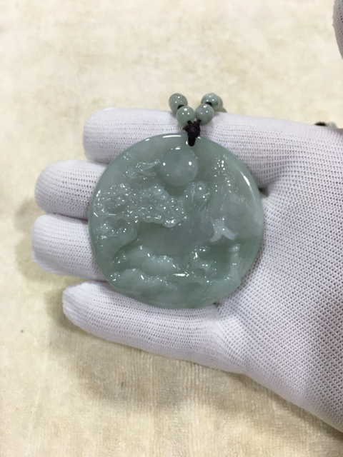 古玩玉器山水圓牌拍賣,當前價格680元