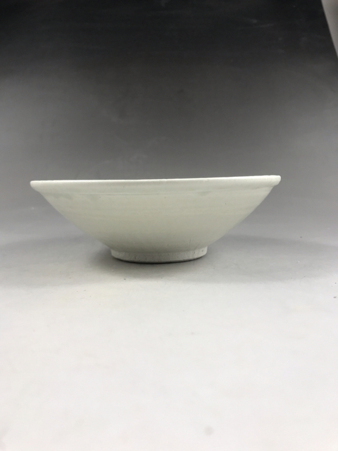 古玩陶瓷五代邢白厚唇大碗拍賣，當前價格6800元