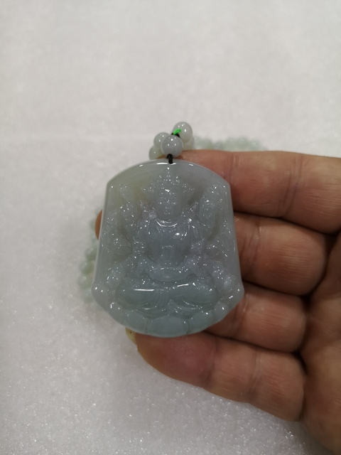 古玩玉器觀音拍賣,當前價格1200元