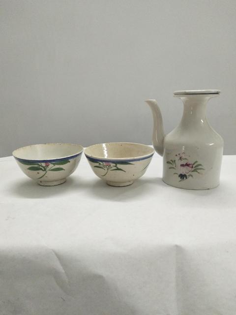 古玩陶瓷民國彩繪花卉紋壺碗一套拍賣，當前價格800元