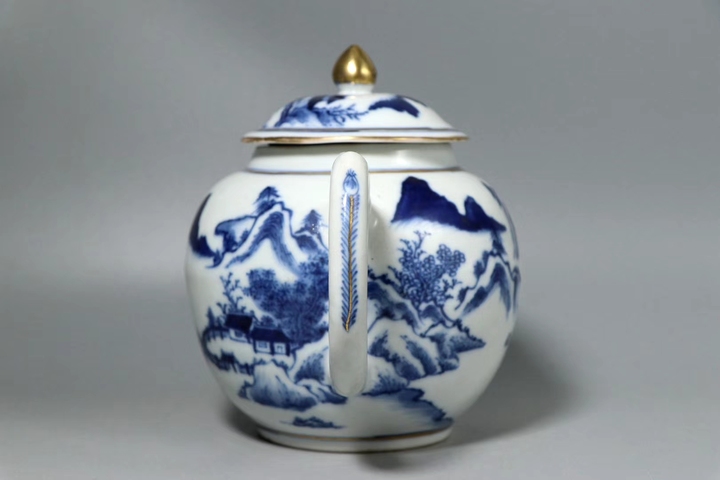古玩陶瓷乾隆·青花山水人物紋壺真品鑒賞圖