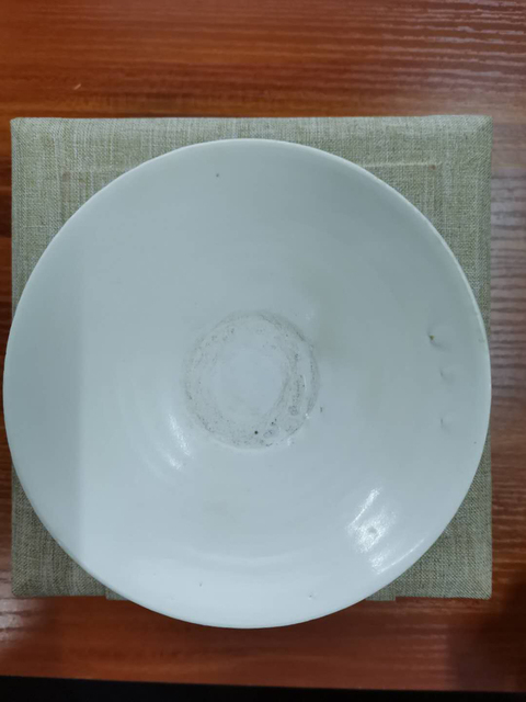 古玩陶瓷宋龍泉務窯白釉盞拍賣,當前價格1380元