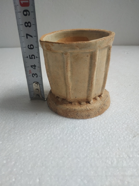 古玩陶瓷南宋福建窯口出筋花盆拍賣，當前價格1288元