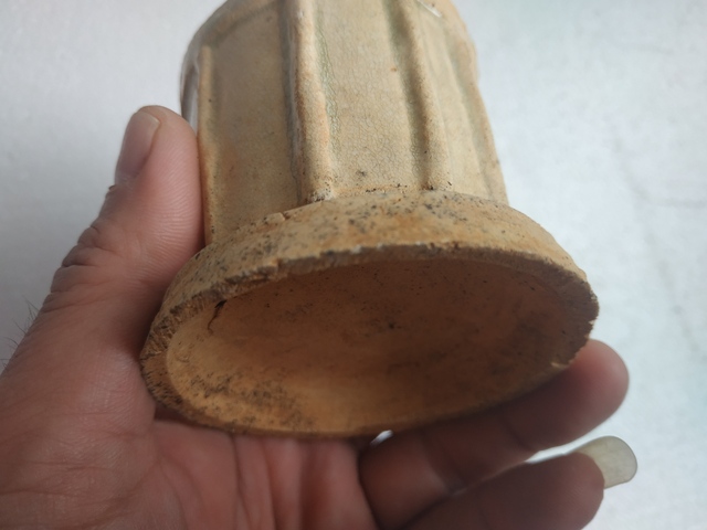 古玩陶瓷南宋福建窯口出筋花盆拍賣，當前價格1288元