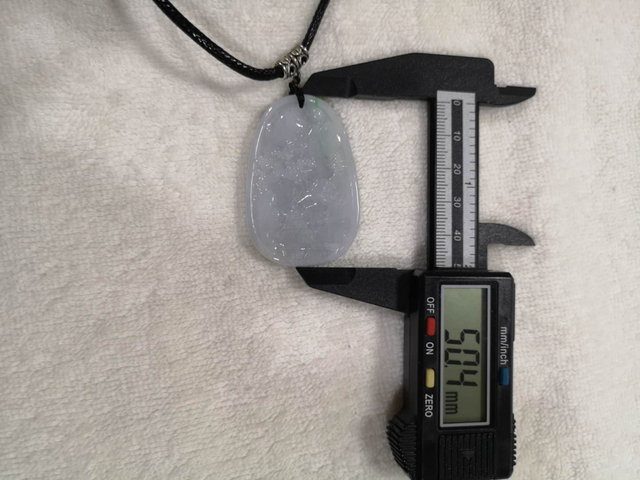 古玩玉器山水牌子拍賣,當前價格398元