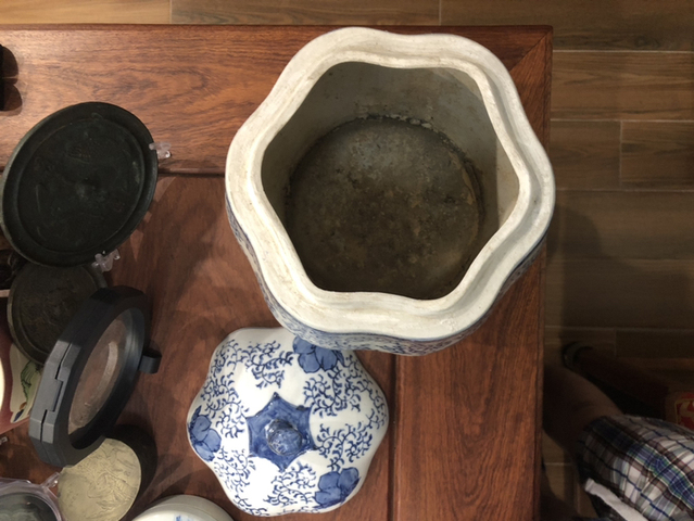 古玩陶瓷青花蓋罐拍賣，當前價格299元
