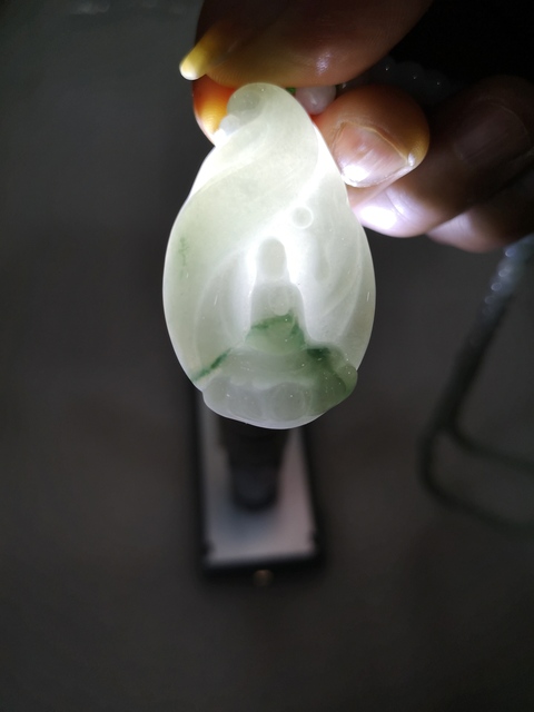 古玩玉器觀音拍賣,當前價格850元