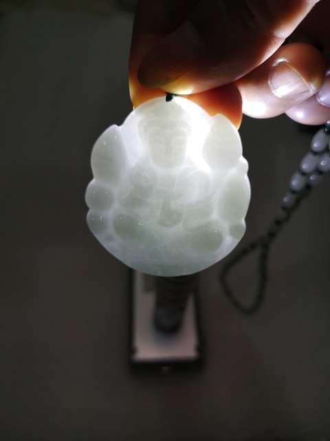 古玩玉器觀音拍賣，當前價格680元