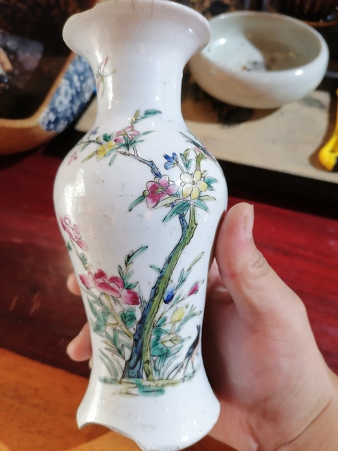 古玩陶瓷花卉紋粉彩瓶拍賣，當(dāng)前價(jià)格480元
