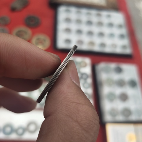 古玩錢幣唐頭半圓銀幣拍賣，當前價格1280元