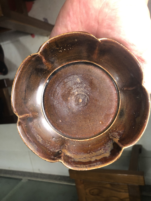 古玩陶瓷宋代醬釉仿生六瓣花口洗（館藏級(jí)精品）拍賣，當(dāng)前價(jià)格12800元