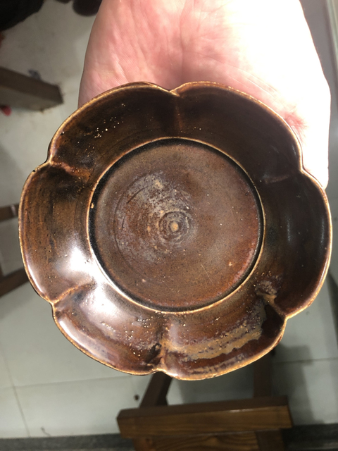 古玩陶瓷宋代醬釉仿生六瓣花口洗（館藏級(jí)精品）拍賣，當(dāng)前價(jià)格12800元