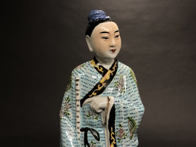 古玩陶瓷人物粉彩塑像拍賣，當前價格5200元