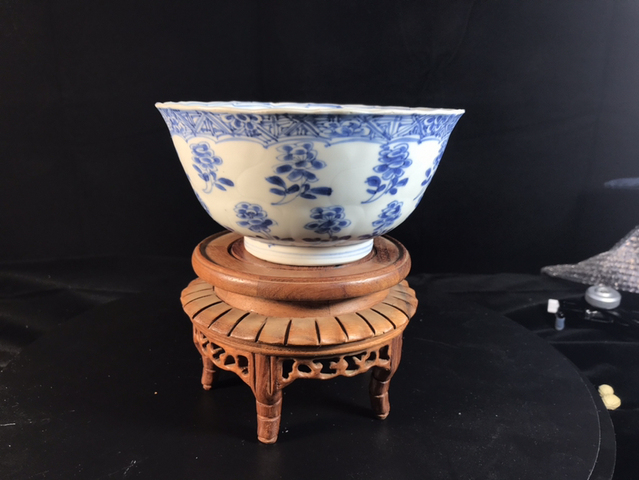 古玩陶瓷康熙青花花卉紋葵口碗（珍品）拍賣，當前價格6800元