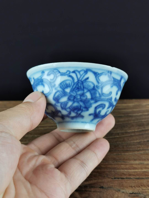 古玩陶瓷清早期 青花纏枝蓮紋杯拍賣,當前價格666元