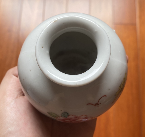 古玩陶瓷【民國(guó)】粉彩花卉紋蘋果尊拍賣，當(dāng)前價(jià)格2999元