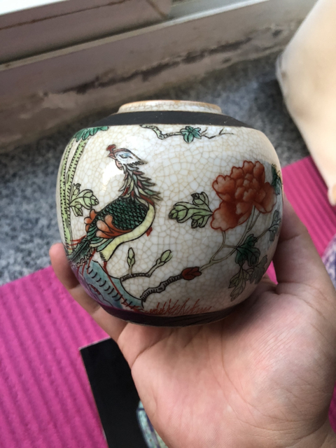 古玩陶瓷成化年造款哥釉地鐵泥五彩花鳥紋罐拍賣,當前價格1666元