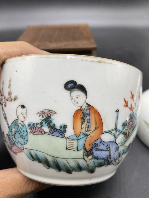 古玩陶瓷粉彩人物蓋缸拍賣，當前價格1000元