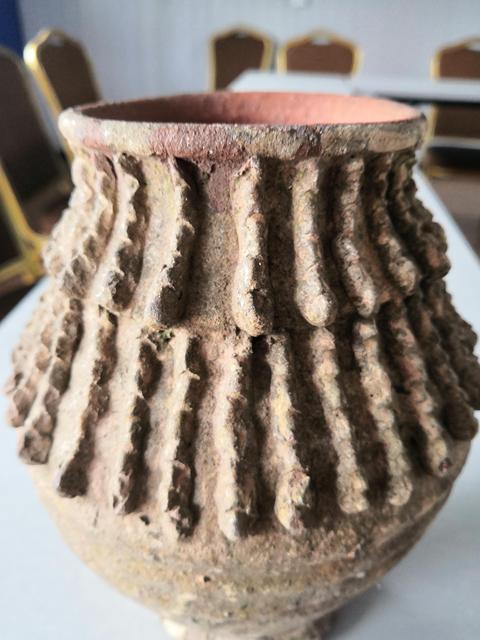 古玩陶瓷青釉罐拍賣,當前價格699元