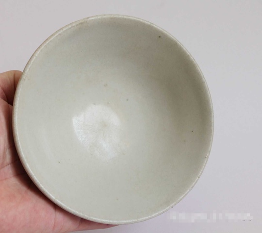 古玩陶瓷北宋早期邢窯玉壁底斗笠盞拍賣,當前價格999元