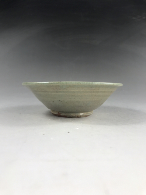 古玩陶瓷專家估價3千的東西—元代龍泉窯粉青釉斗笠碗拍賣，當前價格999元