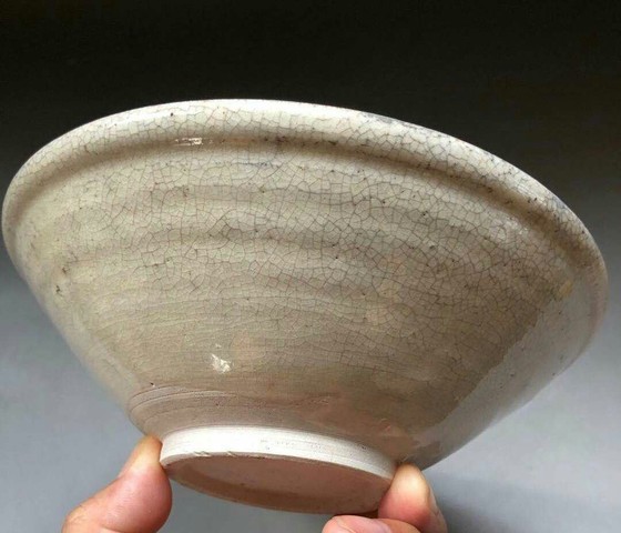 古玩陶瓷北宋白釉大碗拍賣，當(dāng)前價(jià)格999元