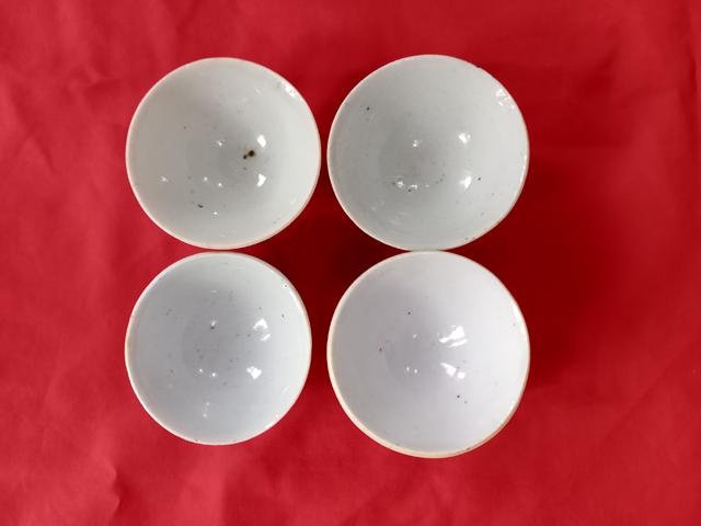 古玩陶瓷豆青釉杯碟拍賣，當前價格1999元