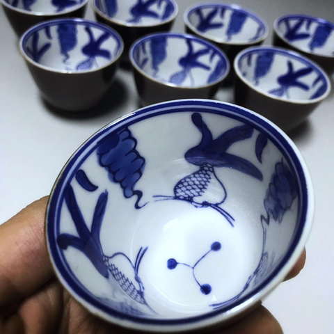 古玩陶瓷外紫金釉內青花魚藻紋杯拍賣,當前價格99元